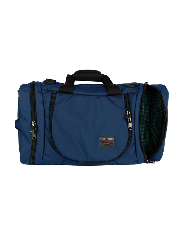 Aeronaut 30 in Deep Blue with Sitka Halcyon interior